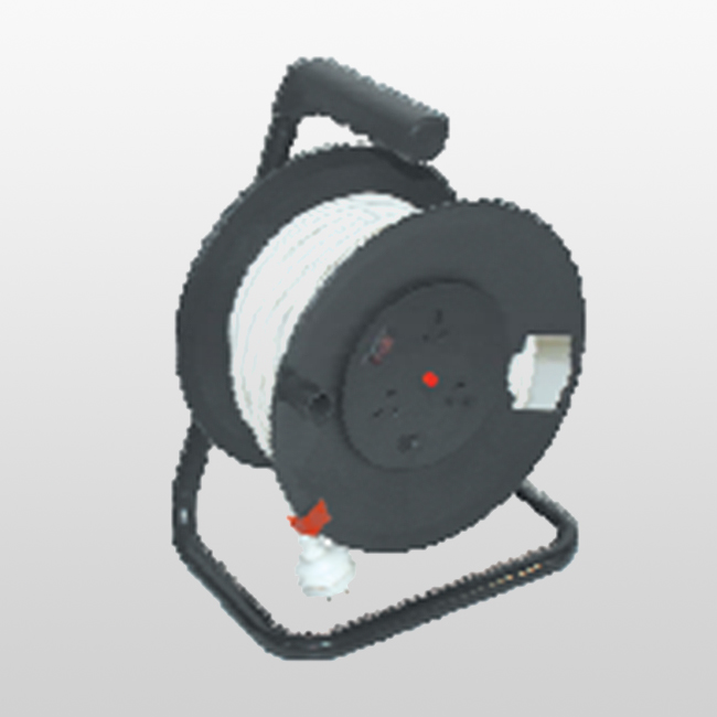 LRA325/LRA332/LRA325E/LRA332E LRA332E LRA325E Similar al modelo LRA332 LRA325 excepto cable pesado y carrete de cable de 300 mm de diámetro.